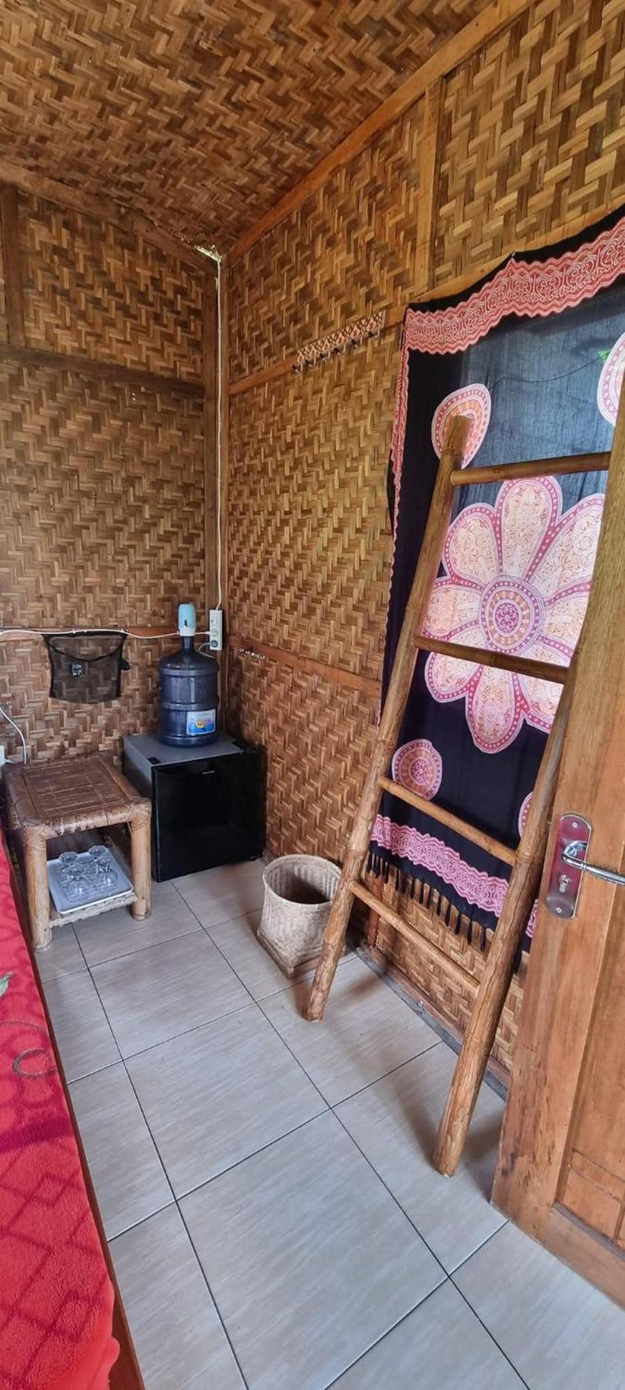 Tetebatu Hostel Bilik gambar